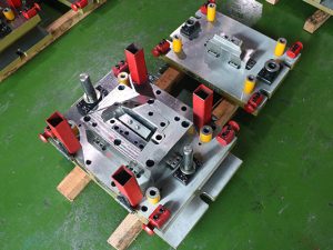 Single punch die (engineering die)